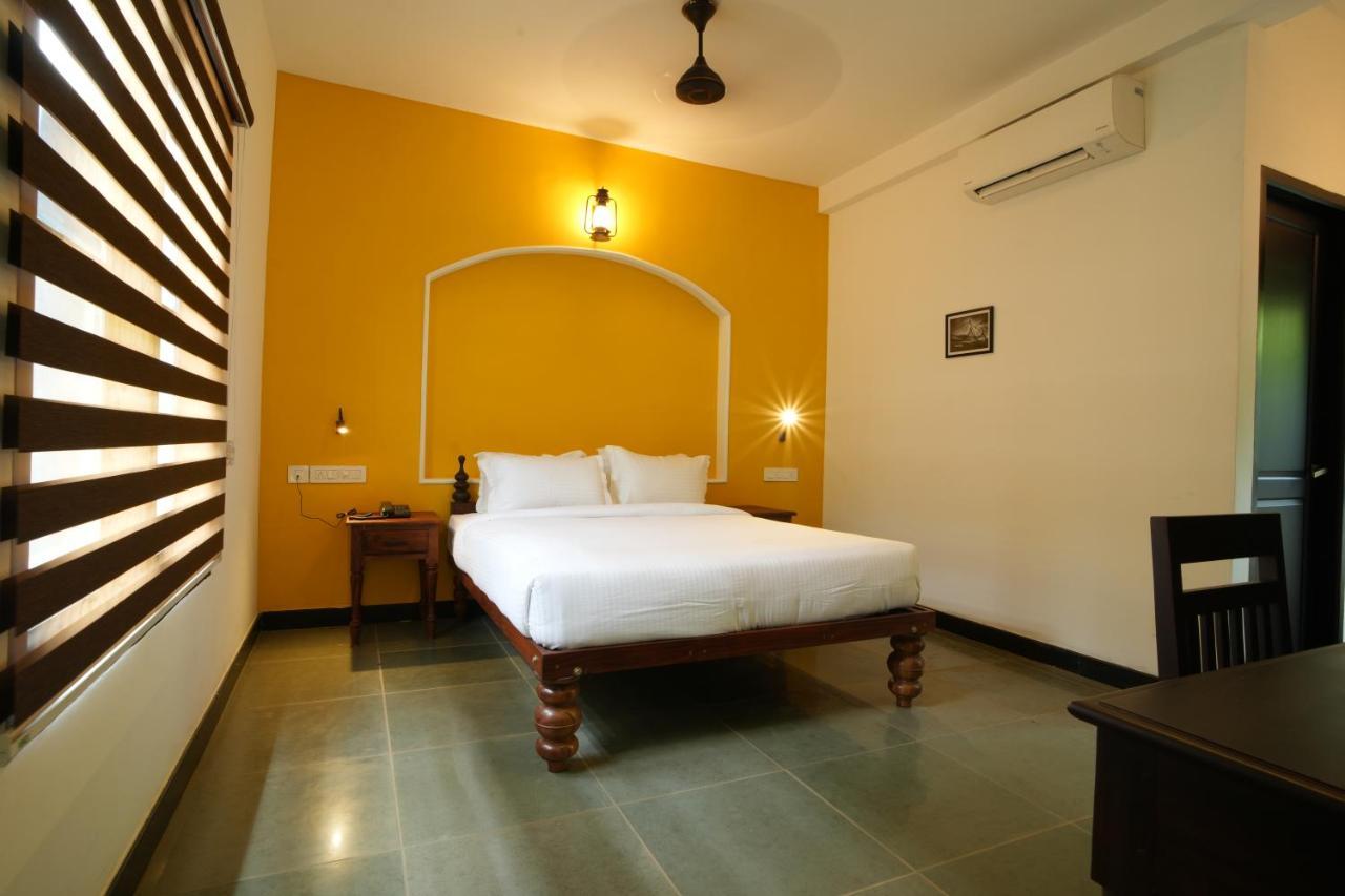 Отель The Sunset Bay Fort Kochi Экстерьер фото